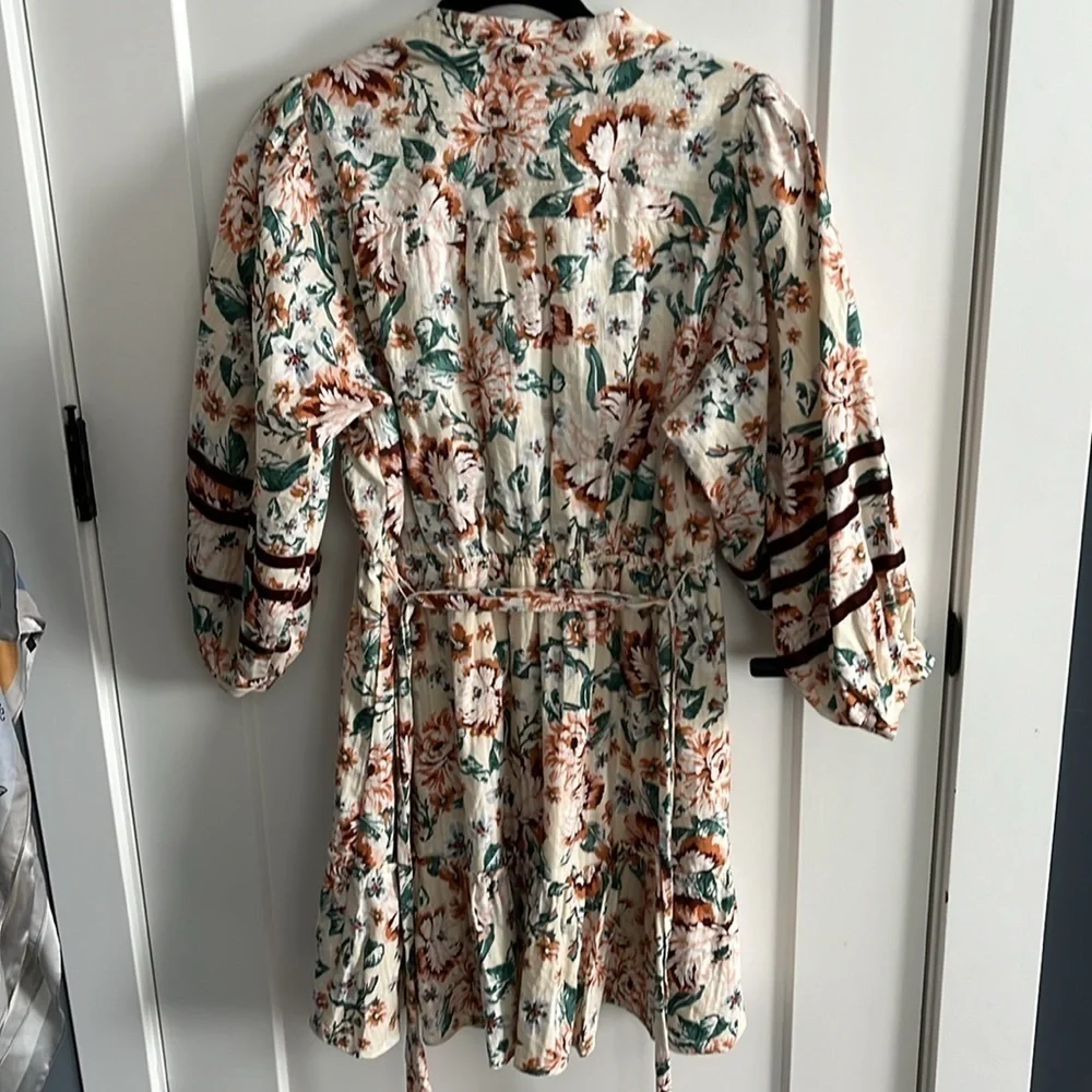 Lauren Conrad floral boho peasant ruffle hem mini dress size medium